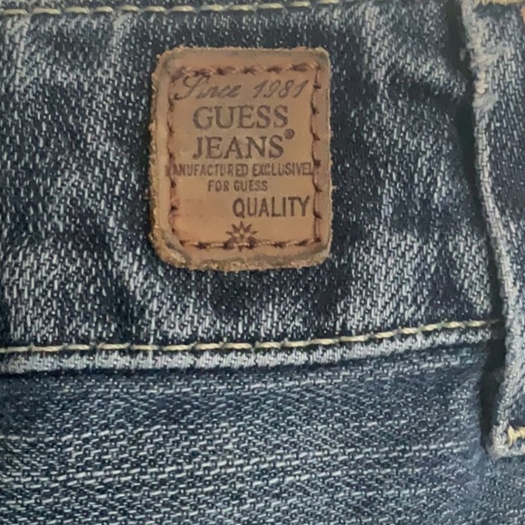 Guess Blue Straight Leg Jeans with Signature Pocket Design - Picture 2 of 11